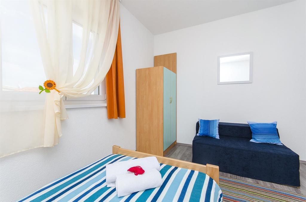 Apartments Branka โตรกีร์ ภายนอก รูปภาพ